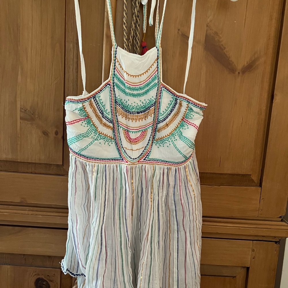 Halter top size 4 off white with embroidery